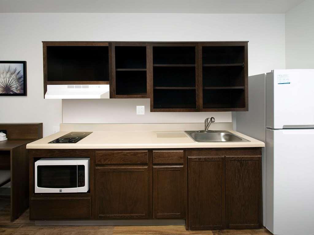 Heartland Extended Stay America Select Suites - Tampa - Brandon - East חדר תמונה