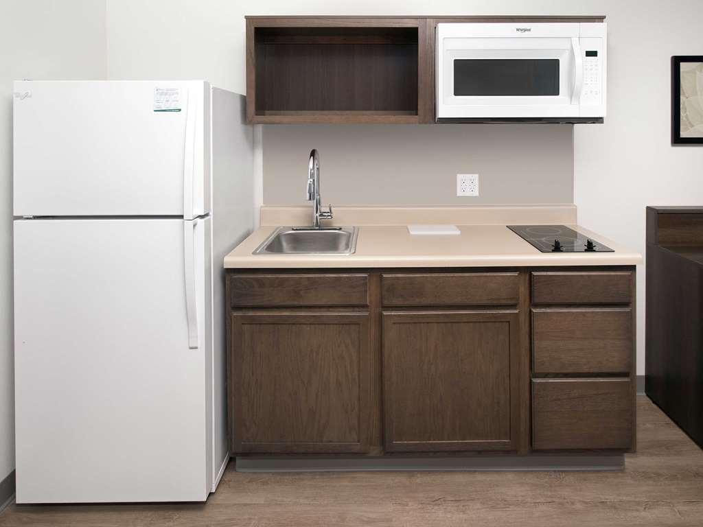 Heartland Extended Stay America Select Suites - Tampa - Brandon - East חדר תמונה